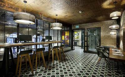 اکونیک د پابلیک