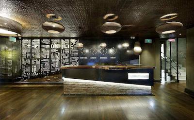 اکونیک د پابلیک