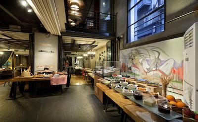 اکونیک د پابلیک