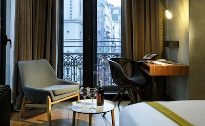 اکونیک د پابلیک