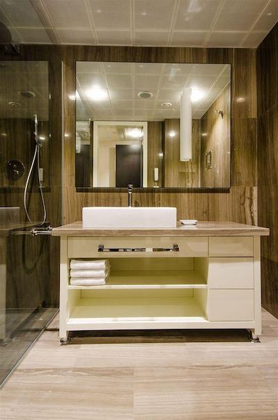 این سیتی هتل نیشان تاشی