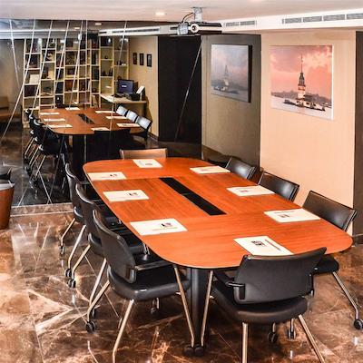 این سیتی هتل نیشان تاشی