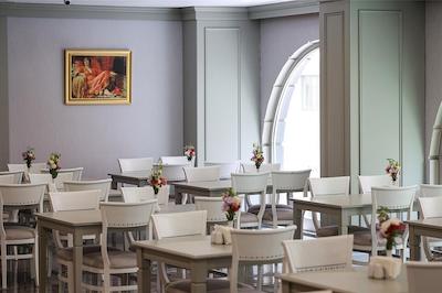 نوا پلازا اوریون هتل