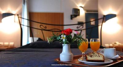 اینیوهوس هتل