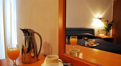 اینیوهوس هتل