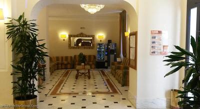 رائلی هتل لوکس