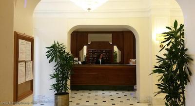 رائلی هتل لوکس