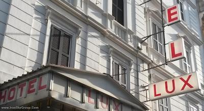 رائلی هتل لوکس