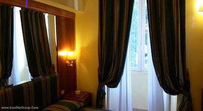 رائلی هتل لوکس