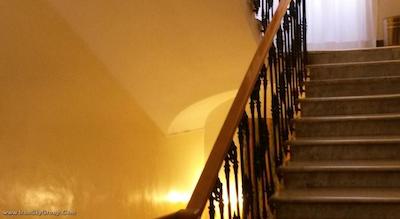 رائلی هتل لوکس