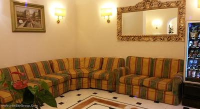 رائلی هتل لوکس