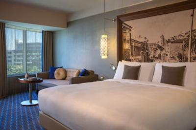 رنسانس ازمیر هتل