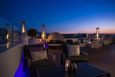 رنسانس ازمیر هتل