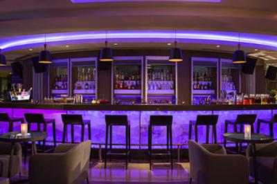 رنسانس ازمیر هتل