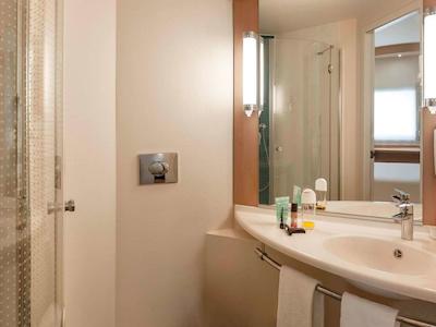 آیبیس ازمیر السانکاک