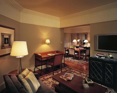 د لیلا مومبای