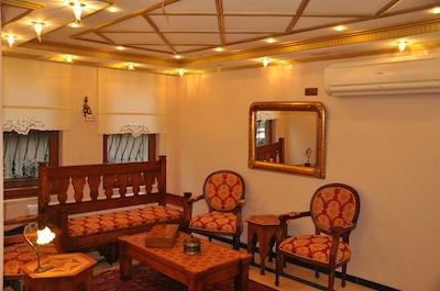 آرونا بوتیک