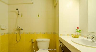 ایستینی سون هتل