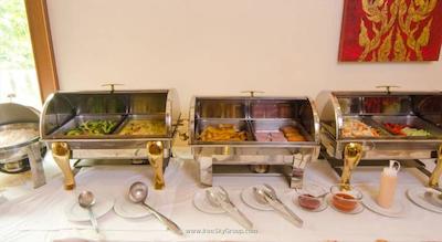 ایستینی سون هتل