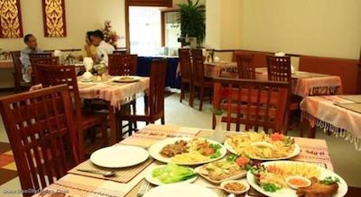 ایستینی سون هتل