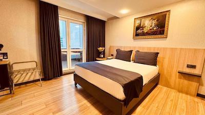 گرین پارک هتل تکسیم