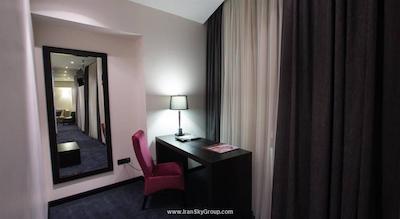 نورث اونیو هتل