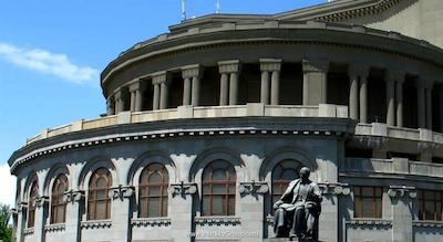 نورث اونیو هتل