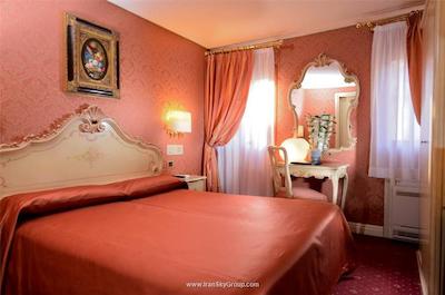 سیا مرینللا