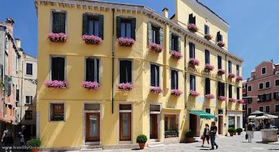 سیا مرینللا