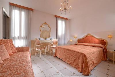 سیا مرینللا