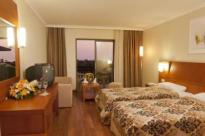 کلاب کلیمرا سررا پالاس