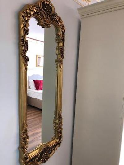 له سافرن سوئیت