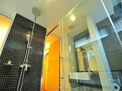 وین لانگ پلیس هتل