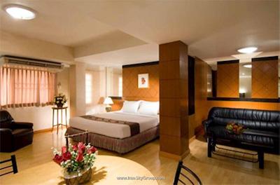 وین لانگ پلیس هتل