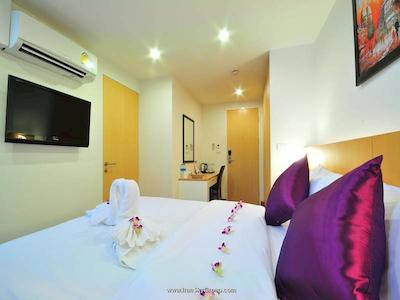 وین لانگ پلیس هتل