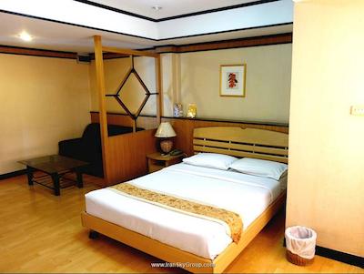 وین لانگ پلیس هتل