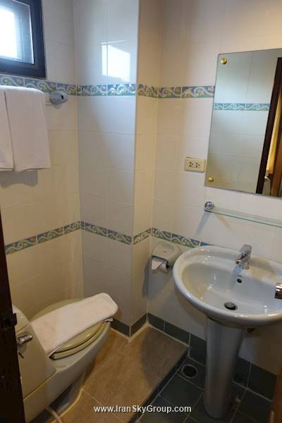 وین لانگ پلیس هتل