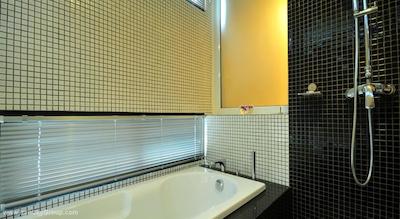 وین لانگ پلیس هتل