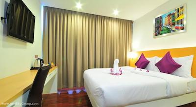 وین لانگ پلیس هتل