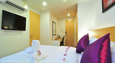 وین لانگ پلیس هتل