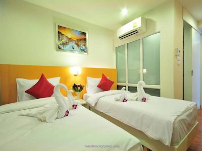 وین لانگ پلیس هتل