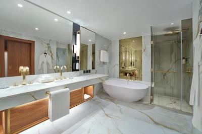 گرند حیات دبی