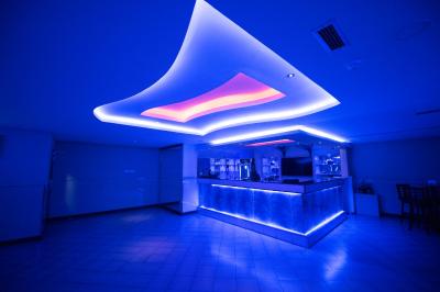 ال بهجه هتل