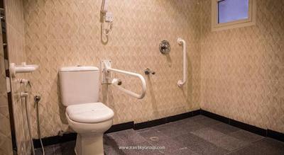 سافرون بوتیک هتل