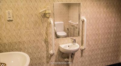 سافرون بوتیک هتل