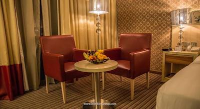 سافرون بوتیک هتل