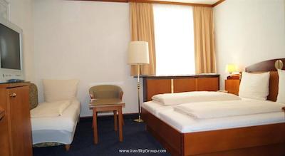 هتل پانسیون الا لنز