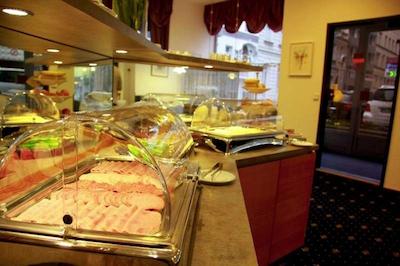 هتل پانسیون الا لنز