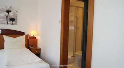 هتل پانسیون الا لنز