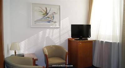 هتل پانسیون الا لنز